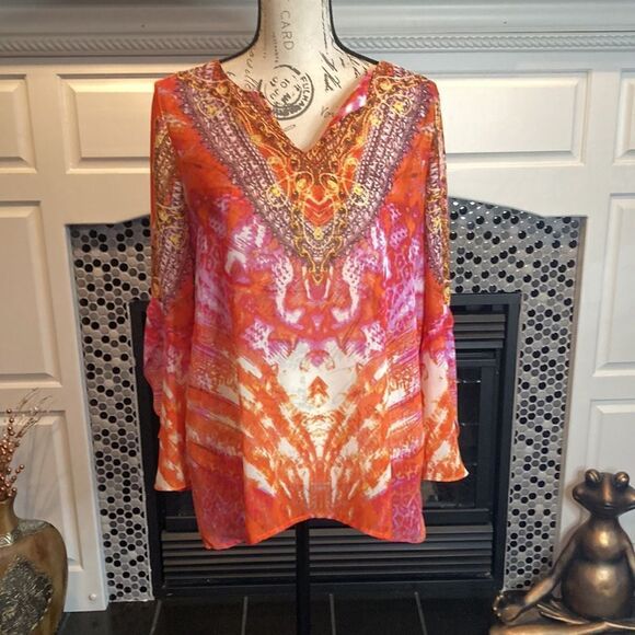 Harlow Zee Sheer bell sleeve tunic, size medium - Picture 4 of 7